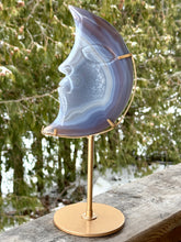 Load image into Gallery viewer, Beautiful Agate Moon with Stand
