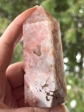 Load image into Gallery viewer, Pink Agate Towers
